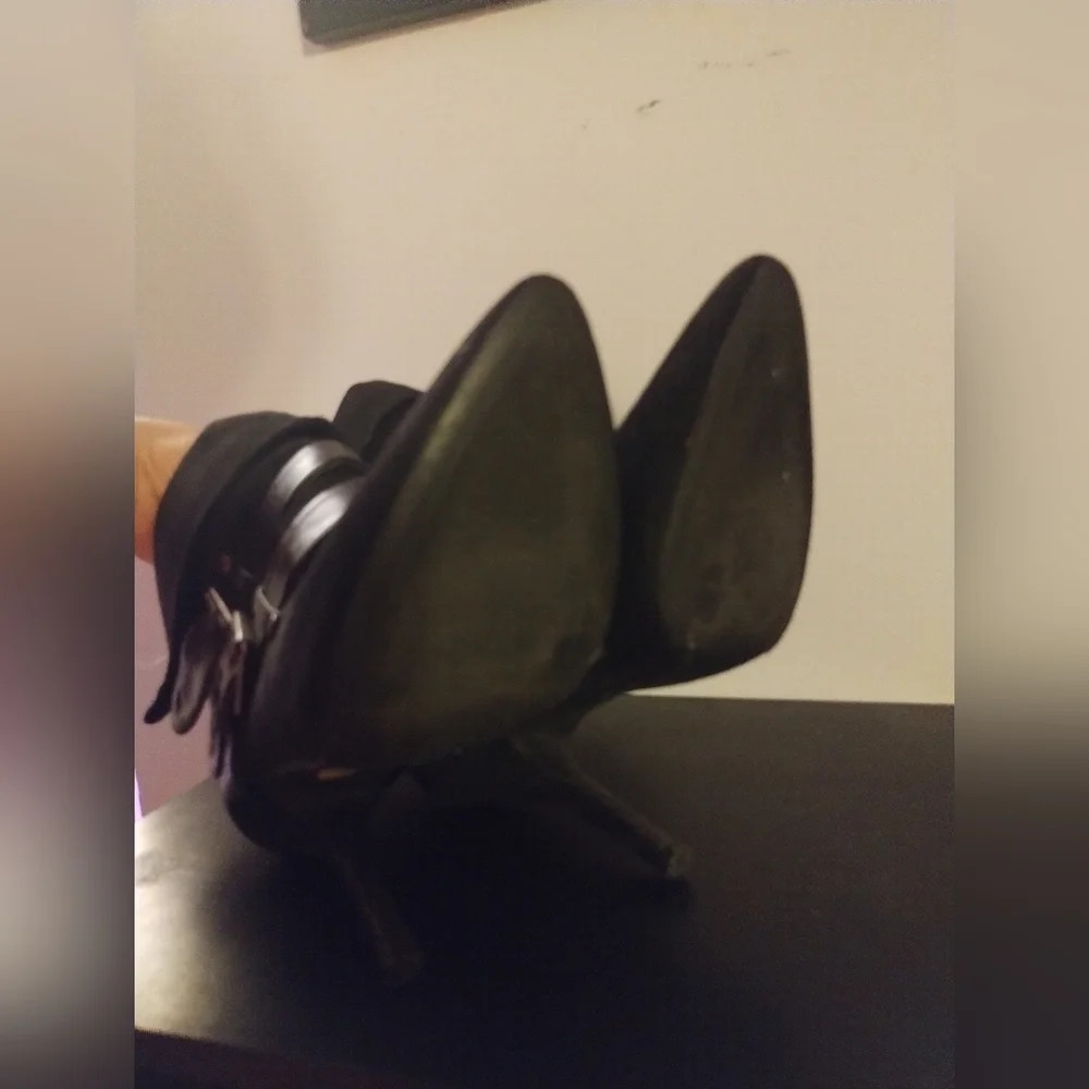 Booties heels - Picture 2 of 4